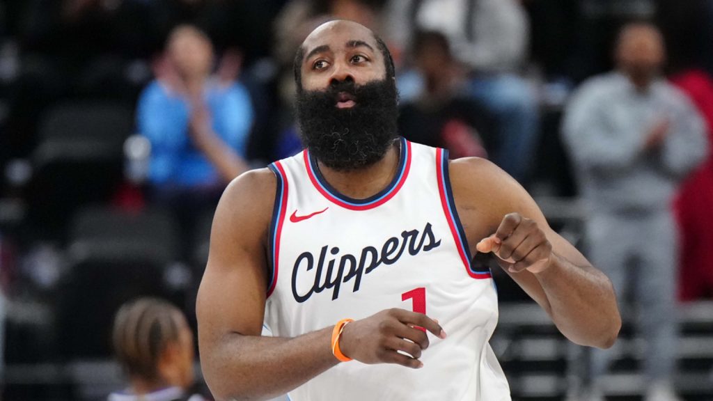 Clippers’ James Harden reaches new profession milestone in win vs. Hawks Clippers’ James Harden reaches new profession milestone in win vs. Hawks