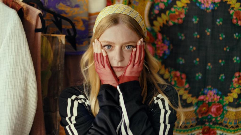 ‘Idiotka’ Director And Stars Discuss Movie’s Theme Of Social Media Sharing ‘Idiotka’ Director And Stars Discuss Movie’s Theme Of Social Media Sharing