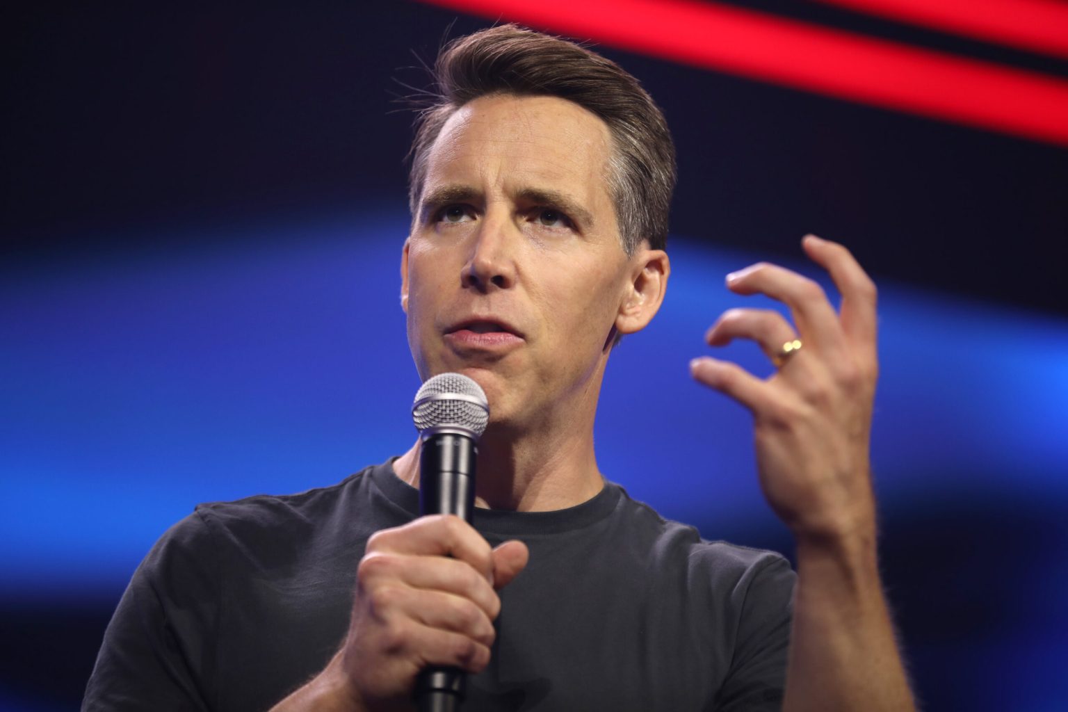 Hawley Slams Rogue Judges — Calls on Congress to Roll Again Nationwide Injunctions | The Gateway Pundit