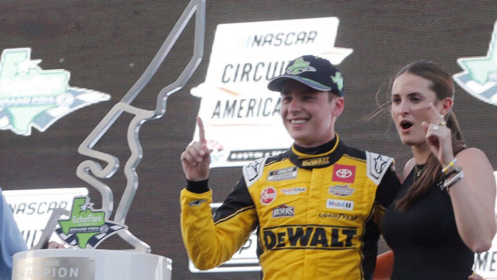 Christopher Bell wins COTA thriller, earns second straight win Christopher Bell wins COTA thriller, earns second straight win