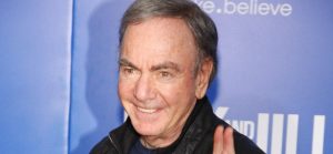 Neil Diamond Criticized For ‘Creepy’ Second With Feminine Fan