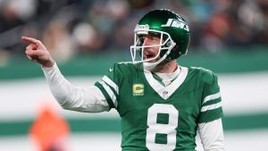Steelers reportedly prepared to attend on Rodgers, however ought to they?