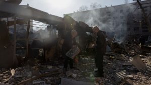 Russia claims advances in Kursk area, Zelenskyy calls for sanctions