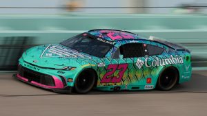 Wallace runs a whole race to third-place end at Homestead