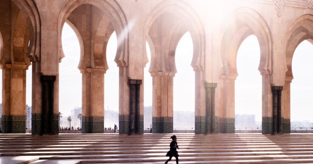 No Cellphone, No Web: A First-Time Go to to Casablanca