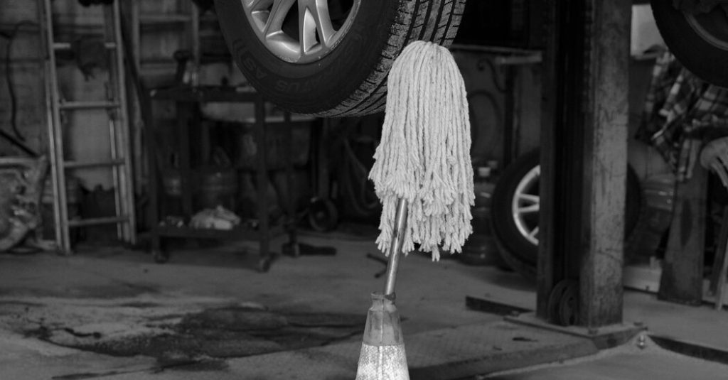 Opinion | James Carville: The right way to Flip Trump’s Financial Chaos In opposition to Him