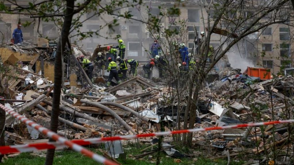 Putin declares three-day Could ceasefire to mark 80 years since World Struggle II victory Putin declares three-day Could ceasefire to mark 80 years since World Struggle II victory