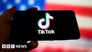 Trump extends deadline to maintain TikTok working in US