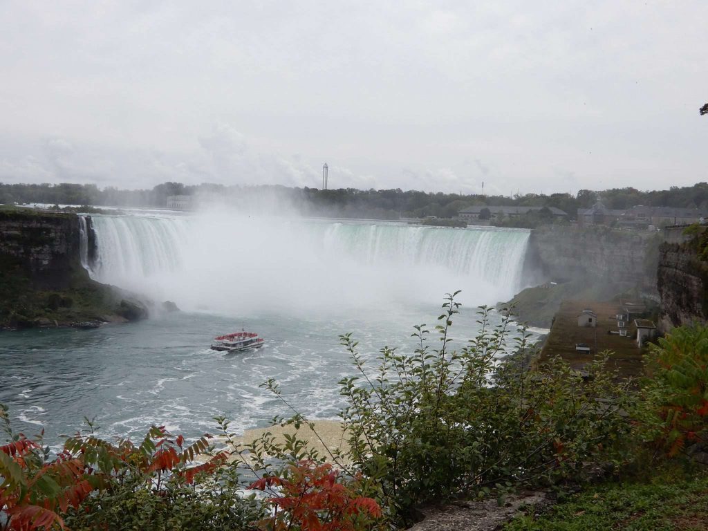 Excellent Toronto Niagara Sightseeing Combo Tour: Overview Excellent Toronto Niagara Sightseeing Combo Tour: Overview