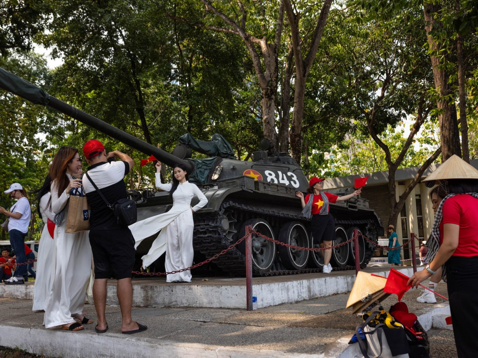 Fall of Saigon: Youngsters of Vietnam’s conflict refugees reconcile a painful previous | Historical past Information