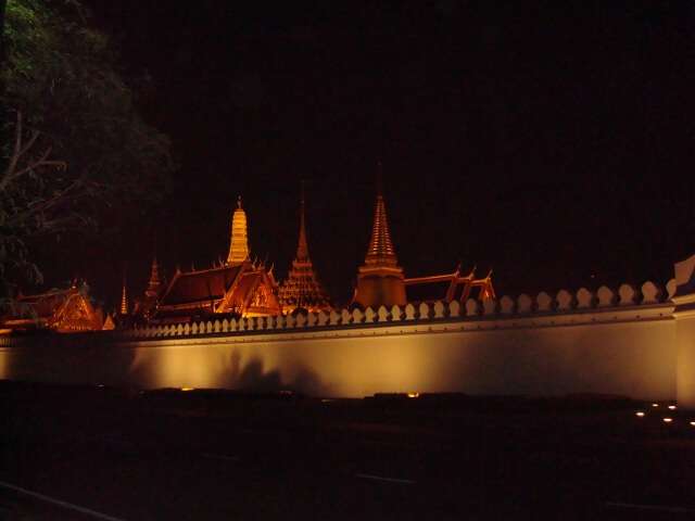 Visiting The Bangkok Grand Palace In Thailand: Overview Visiting The Bangkok Grand Palace In Thailand: Overview