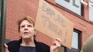 Democrats Are the Seinfeld of Politics: They Are a Social gathering About Nothing