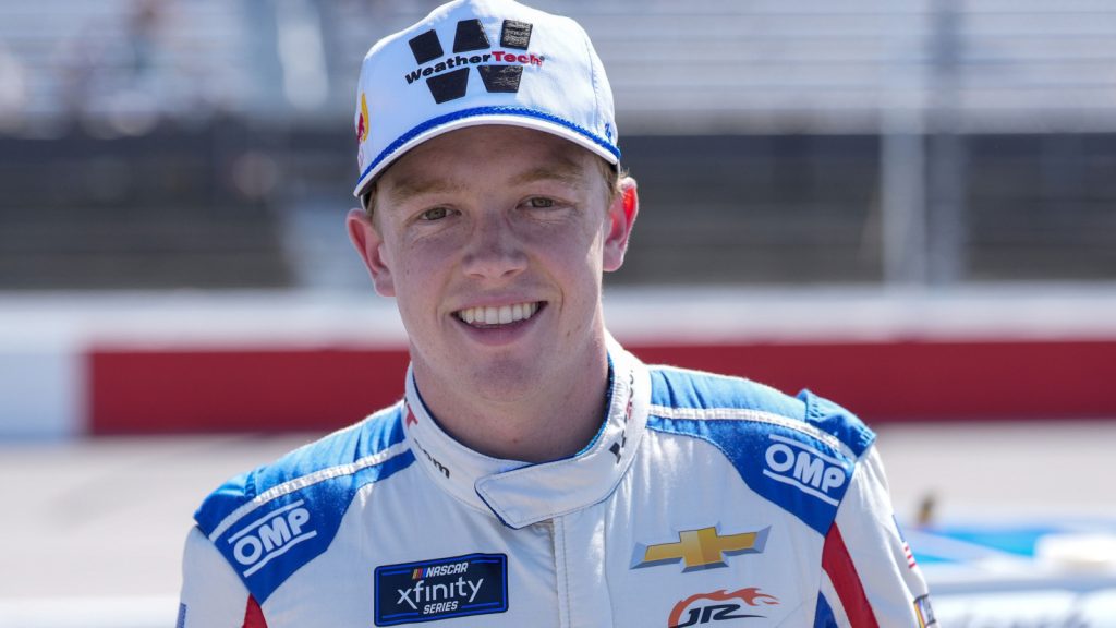 Connor Zilisch wins pole for Xfinity Collection race at Rockingham