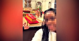 ‘NO COMMON DECENCY’: Controversy Among the many Trustworthy as a Multitude of Guests Are Taking Selfies With Pope Francis in His Open Casket | The Gateway Pundit