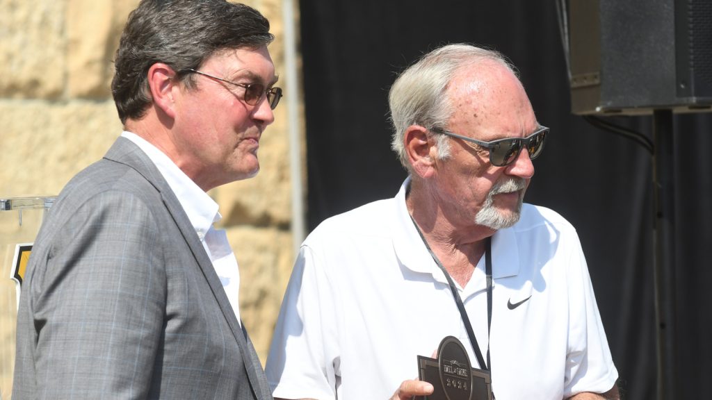 Crummy countdown: The 5 worst house owners in MLB