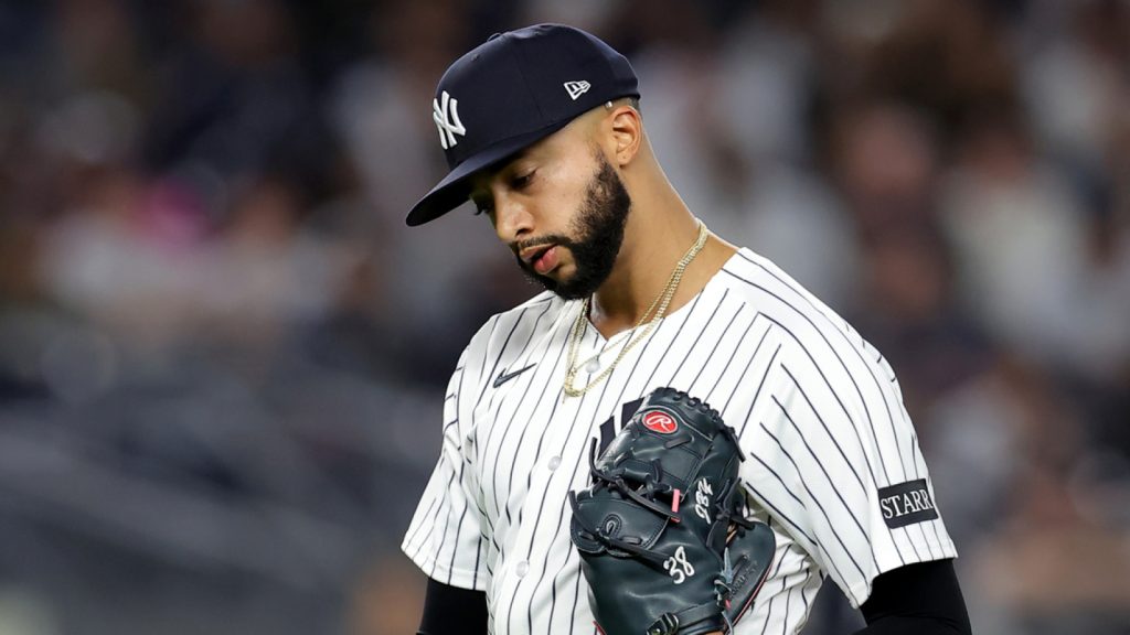 Yankees supervisor solutions whether or not Devin Williams will stay nearer