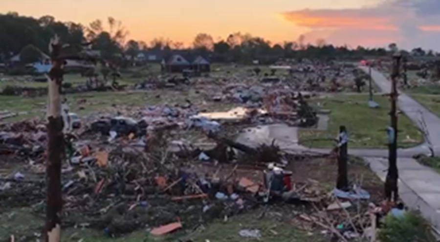 At Least 21 Folks Confirmed Useless After Tornados Rip By means of Kentucky and Missouri (VIDEOS) | The Gateway Pundit At Least 21 Folks Confirmed Useless After Tornados Rip By means of Kentucky and Missouri (VIDEOS) | The Gateway Pundit