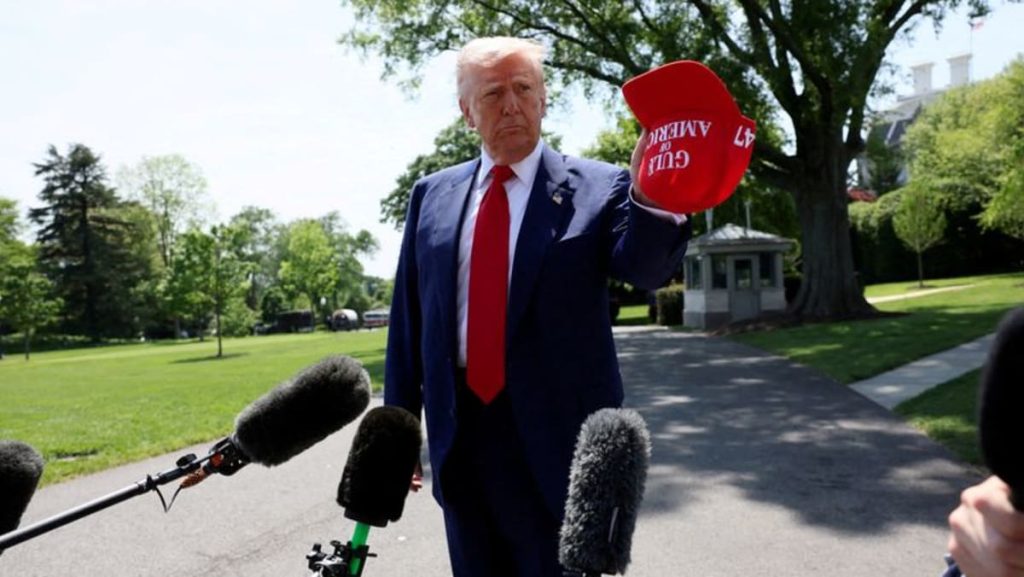 Trump says ‘I do not know’ if should uphold US Structure as president