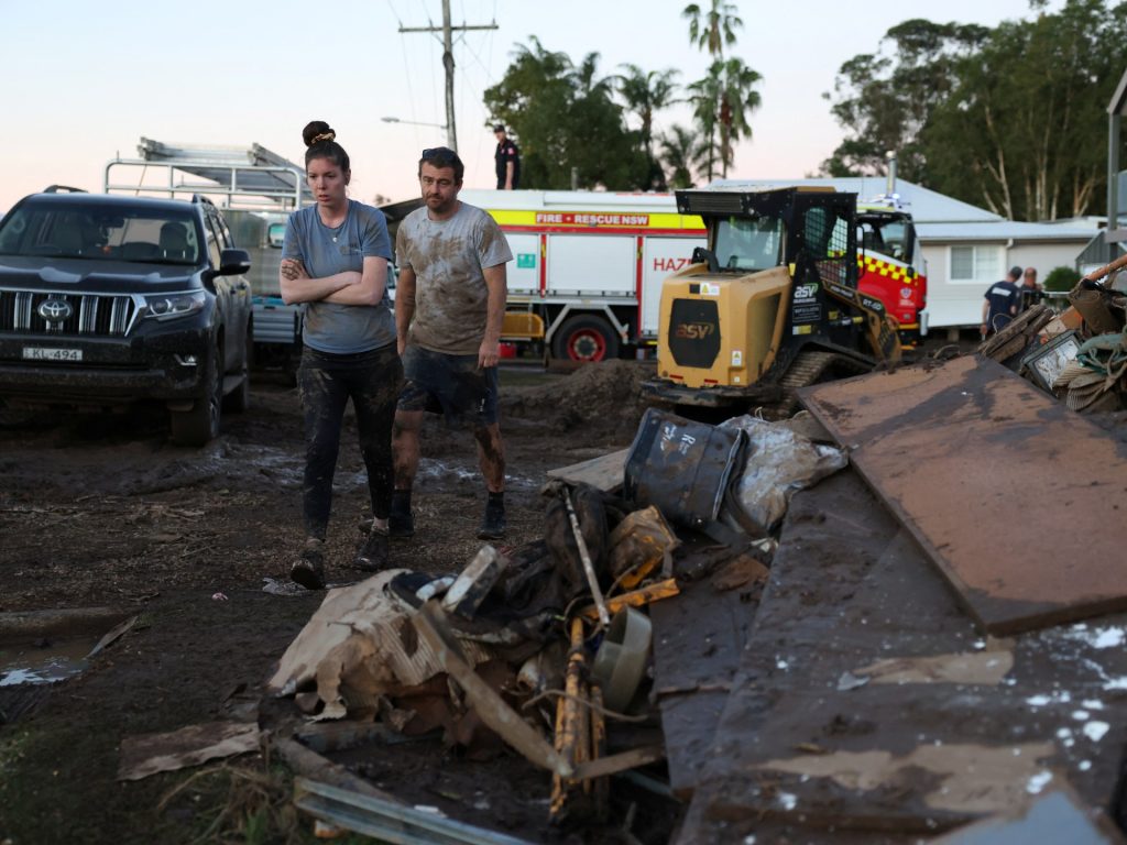 Australia begins cleanup after floods kill 5, strand hundreds | Floods Information