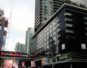 Le Germain Resort Toronto: Maple Leaf Sq. {Evaluation}