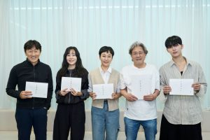 Netflix Unveils Okay-Drama ‘Notes from the Final Row’ Starring Choi Min-sik, Choi Hyun-wook & Huh Joon-ho
