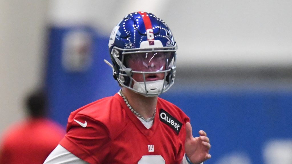 Insider predicts when Giants may flip to Jaxson Dart amid brutal schedule