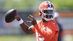 Insider reveals why Steelers did not draft Shedeur Sanders