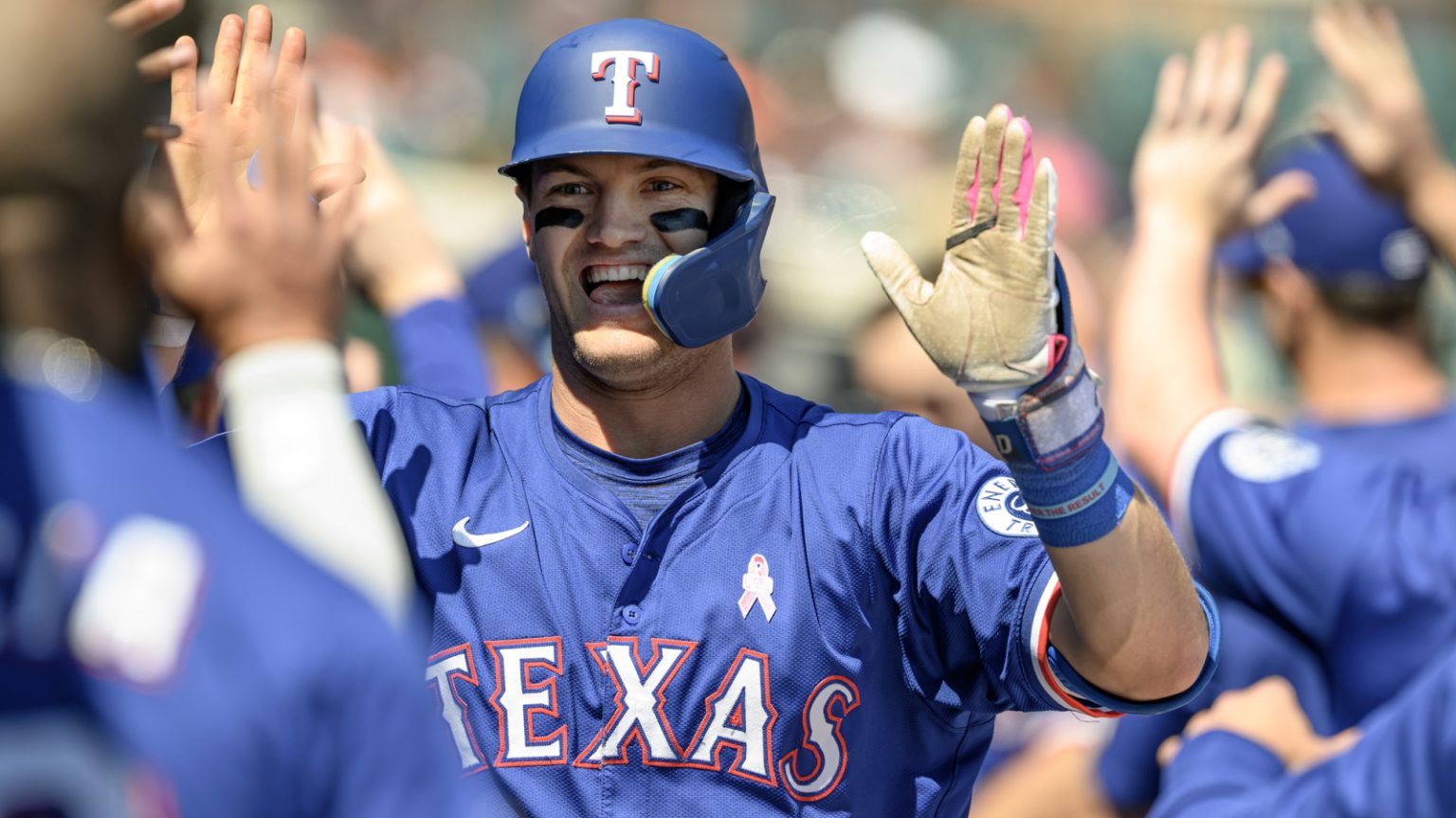 Jung brothers ship particular reward to their mom on Mom’s Day