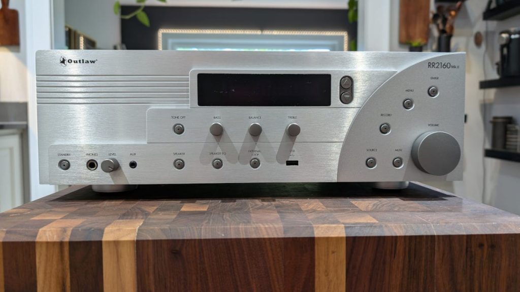 I’ve but to discover a retro stereo amp that delivers sound as precisely for numerous genres than this