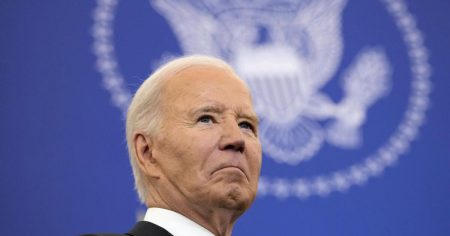Column: Historical past alone ought to have made extra reporters skeptical about Biden’s well being