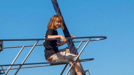 Israel orders navy to cease Gaza-bound yacht carrying Greta Thunberg
