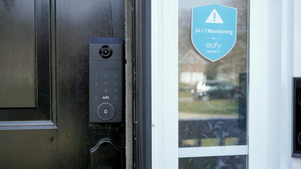 This palm recognition sensible lock doubles as a video doorbell (and has no month-to-month charges) This palm recognition sensible lock doubles as a video doorbell (and has no month-to-month charges)