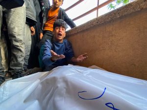 Israeli fireplace kills no less than 27 support seekers in Gaza: Well being Ministry | Israel-Palestine battle Information