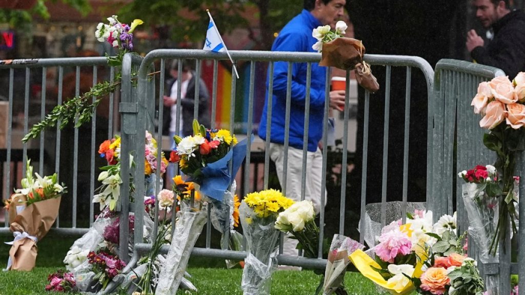 Household of suspect in Colorado firebomb assault held in immigration custody | Donald Trump Information Household of suspect in Colorado firebomb assault held in immigration custody | Donald Trump Information