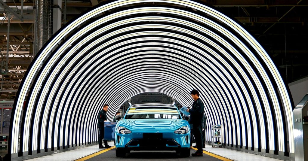 China’s Electrical Automobile Factories Have Grow to be Vacationer Hotspots