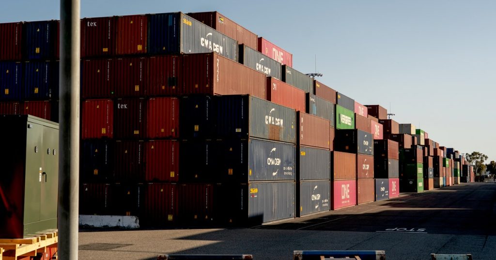 Complaints About Tariff Evasion Have Jumped 160 % Below Trump