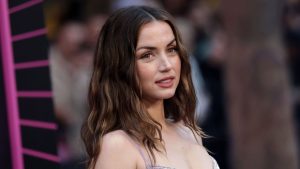 Ana De Armas On ‘Deeper’ With Tom Cruise & Classes ‘Ballerina’ Taught Her
