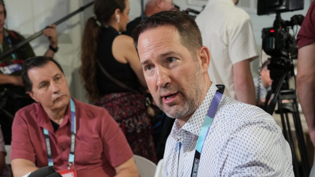 Cowboys HC makes promise to Parsons amid contract negotiations Cowboys HC makes promise to Parsons amid contract negotiations