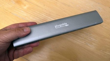 My seek for the very best MacBook docking station is over. This one can energy all of it