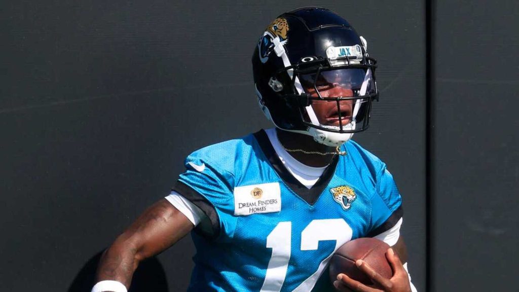 Jaguars GM’s feedback trace at daring plan for Travis Hunter Jaguars GM’s feedback trace at daring plan for Travis Hunter