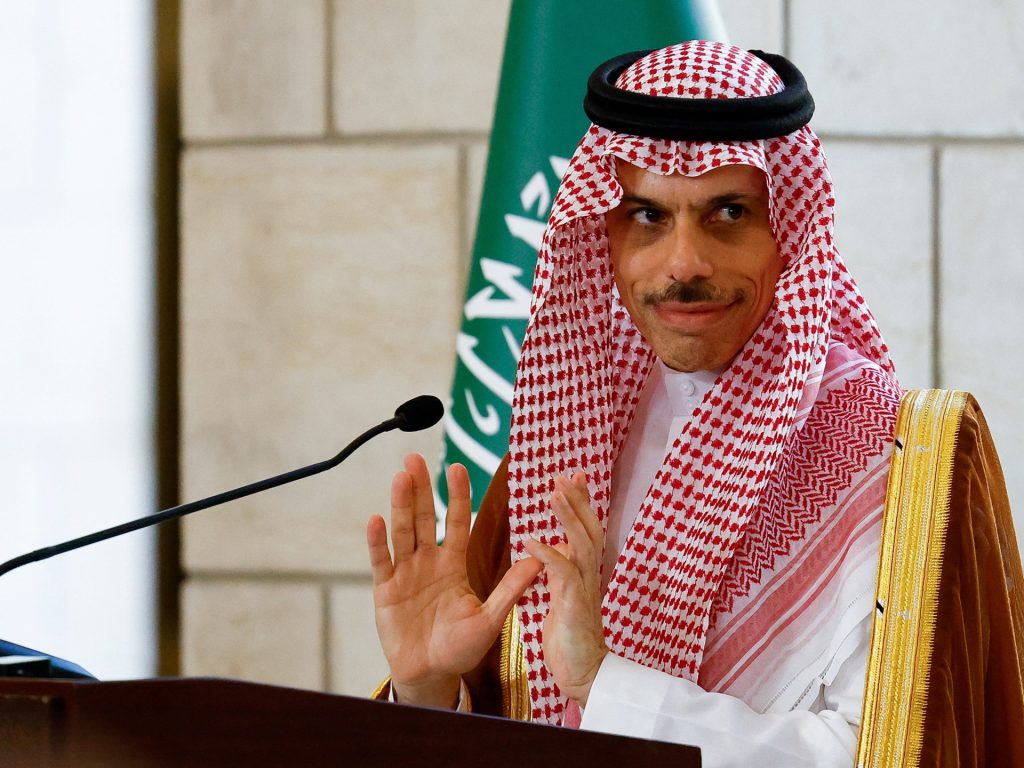 Saudi Arabia says it would collectively fund Syria state salaries with Qatar | Syria’s Battle Information