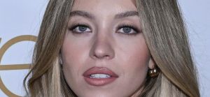 Sydney Sweeney Opens Up About Dwelling In A Lodge Throughout Monetary Struggles