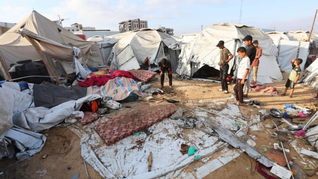 Gaza ceasefire talks held up by Israel withdrawal plans: Palestinian sources