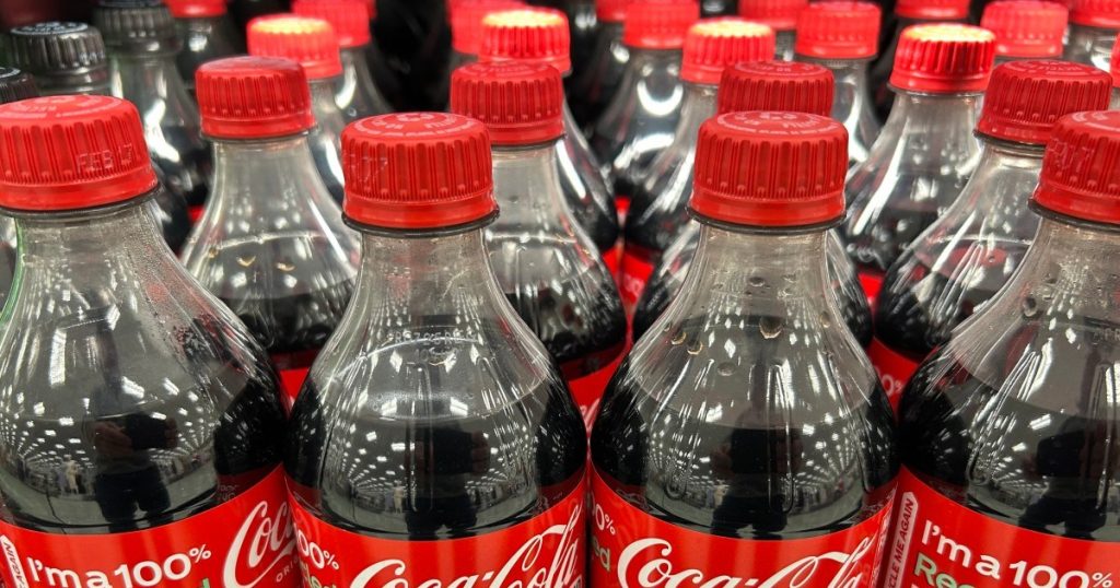 ‘It’s simply higher!’ Trump says he’s persuaded Coca-Cola to make use of cane sugar | Enterprise and Financial system ‘It’s simply higher!’ Trump says he’s persuaded Coca-Cola to make use of cane sugar | Enterprise and Financial system