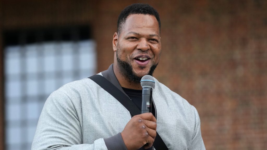 All-Professional DT Ndamukong Suh proclaims retirement All-Professional DT Ndamukong Suh proclaims retirement