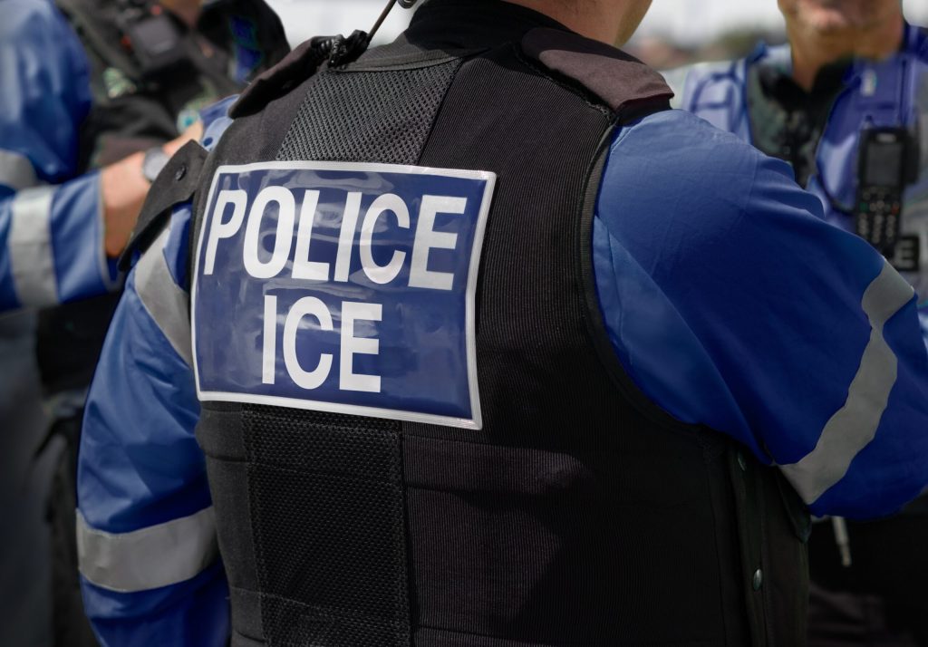 ICE Detains Unlawful Immigrant Inside California Surgical Heart in Heated Confrontation