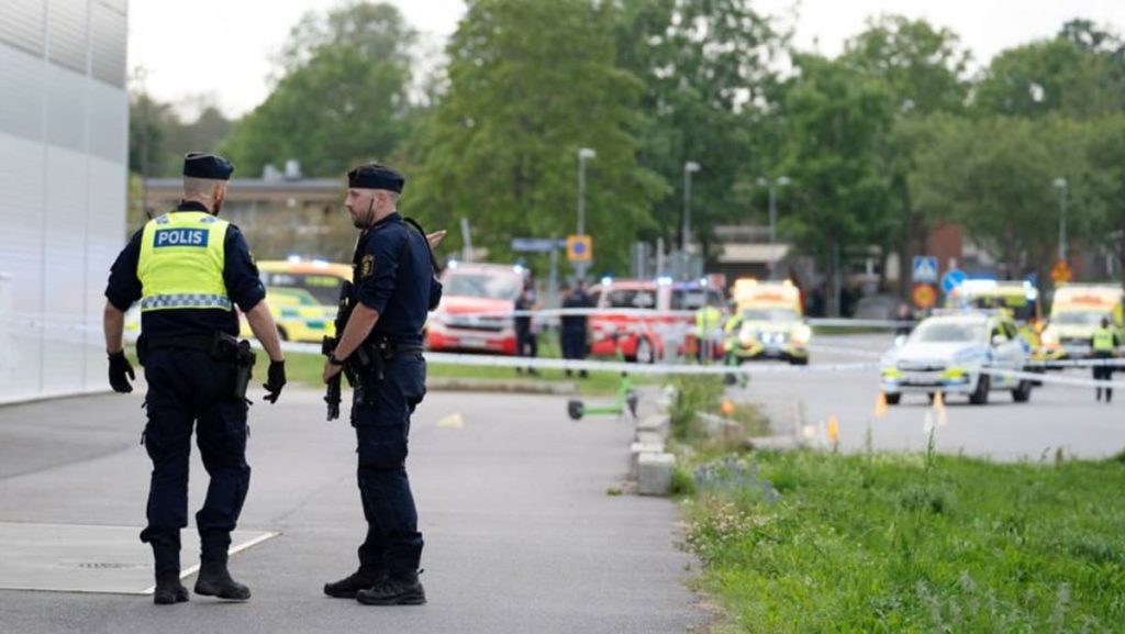 Two individuals injured in capturing close to mosque in Sweden