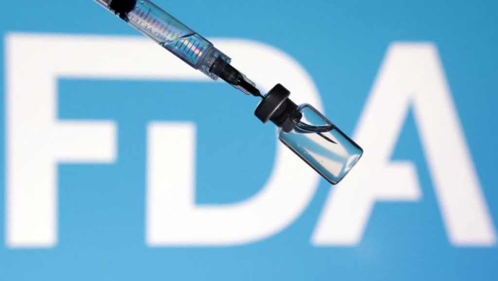 US FDA narrows COVID-19 vaccine eligibility for under-65s, retains full entry for seniors US FDA narrows COVID-19 vaccine eligibility for under-65s, retains full entry for seniors