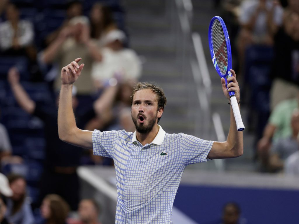 Daniil Medvedev exits US Open after photographer incident on match level | Tennis Information