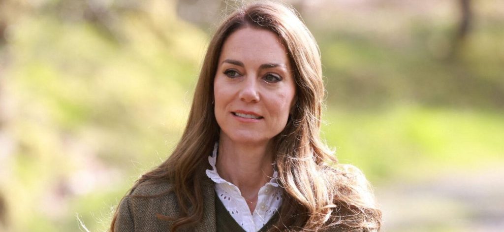 Kate Middleton ‘Nonetheless Struggling Behind Closed Doorways’ After Most cancers Battle Kate Middleton ‘Nonetheless Struggling Behind Closed Doorways’ After Most cancers Battle